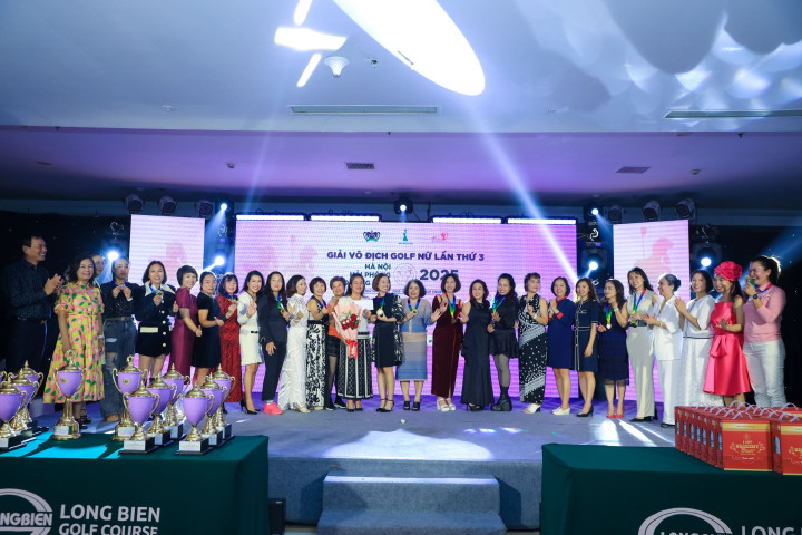 CLB Golf Nữ Hà Nội giành cú đúp danh hiệu trên sân nhà tại Giải Vô địch Golf Nữ lần thứ 3