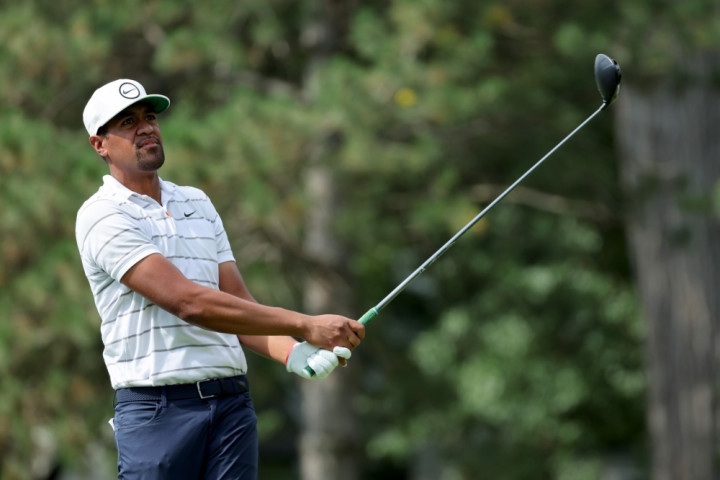 Rocket Mortgage Classic: Tony Finau hâm nóng cuộc đua song mã với Taylor Pendrith