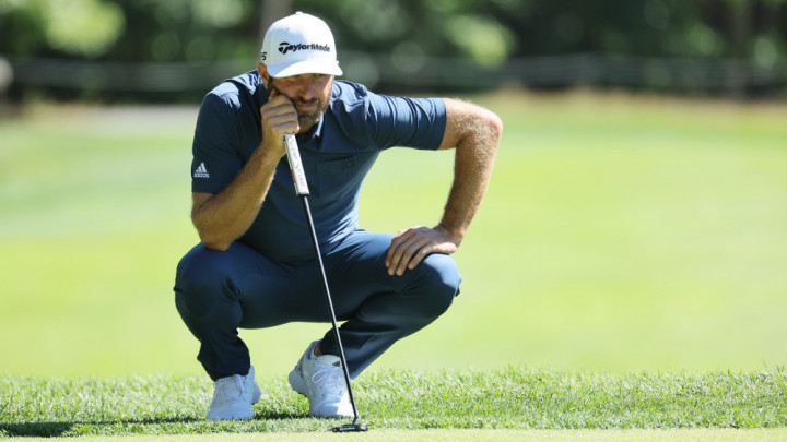 Đánh 63 gậy, Dustin Johnson bám sát ngôi đầu LIV Golf Boston