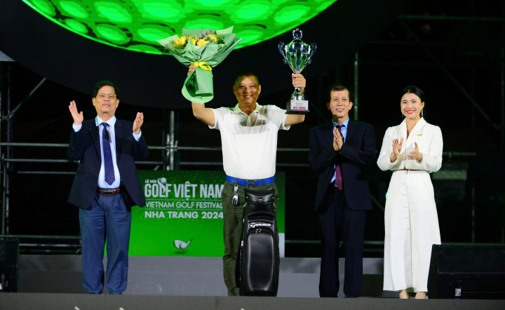 Golfer Lê Vũ Phúc Hoà lên ngôi đầy kịch tính tại giải VIETNAM GOLF FESTIVAL CHAMPIONSHIP