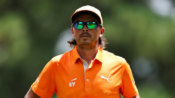 Tại sao hành trình FedEx Cup của Rickie Fowler lại gây tranh cãi?