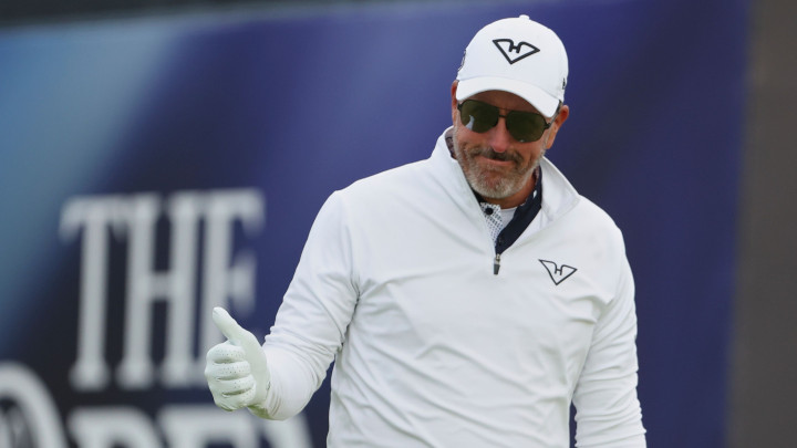 The Open 2025: Bị đánh giá thấp, Phil Mickelson gây bất ngờ ở vòng mở màn