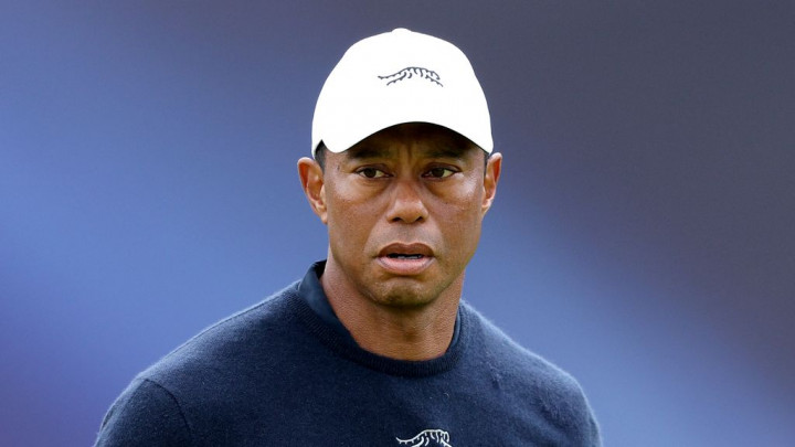 Tiger Woods trải qua ca phẫu thuật lưng thứ 6 trong sự nghiệp