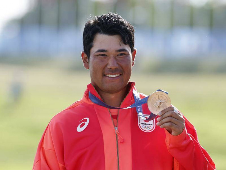 Hideki Matsuyama bị trộm ở sân bay London, phải đấu giải FedEx St. Jude mà không có caddie “ruột”