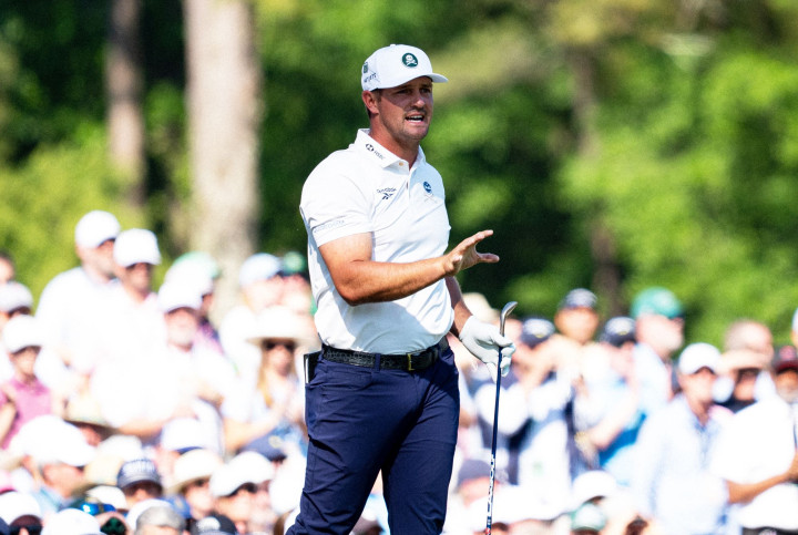 Bryson DeChambeau bị loại khỏi The Masters 2026 sau thảm hoạ bunker hố 18