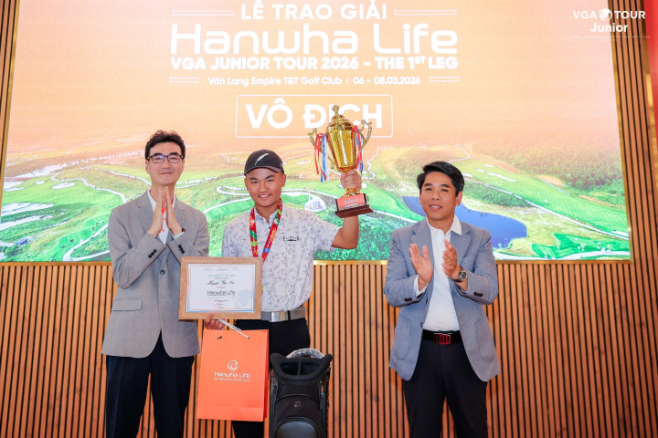 Đánh -5 gậy sau 54 hố, Nguyễn Văn Hoà vô địch chặng 1 Hanwha Life - VGA Junior Tour 2026