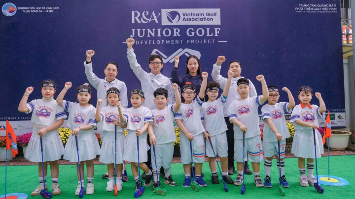Đưa golf đến học đường: Ươm mầm ước mơ xanh