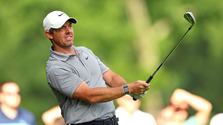 Travelers Championship: Rory McIlroy dẫn đầu với vòng đấu bogey free 62 gậy