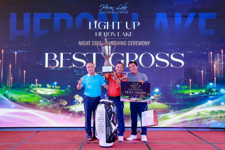 Golfer Đỗ Anh Đức giành Best Gross tại sự kiện khai trương đèn đêm của sân golf Đầm Vạc