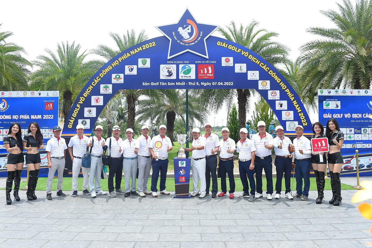 Giải Vô địch các CLB Golf Dòng họ phía Nam 2022 là giải đấu lớn đầu tiên của CLB Golf Họ Hà tham dự.
