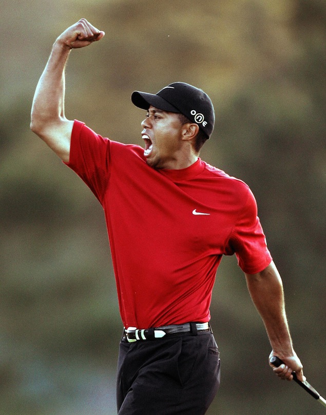 Tiger Woods là golfer có thu nhập cao nhất lịch sử PGA Tour
