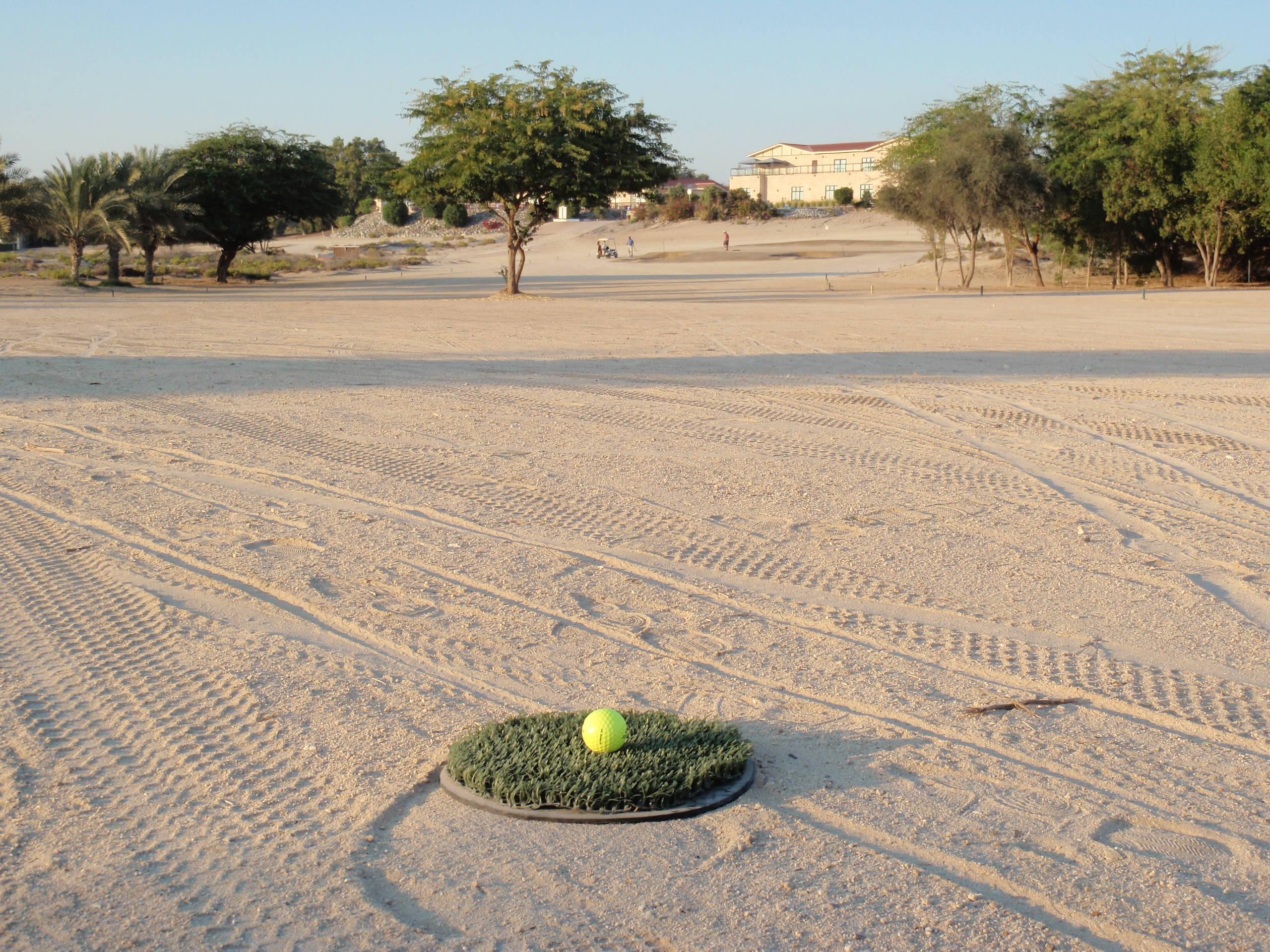 Chơi golf trên cát (phần 3)