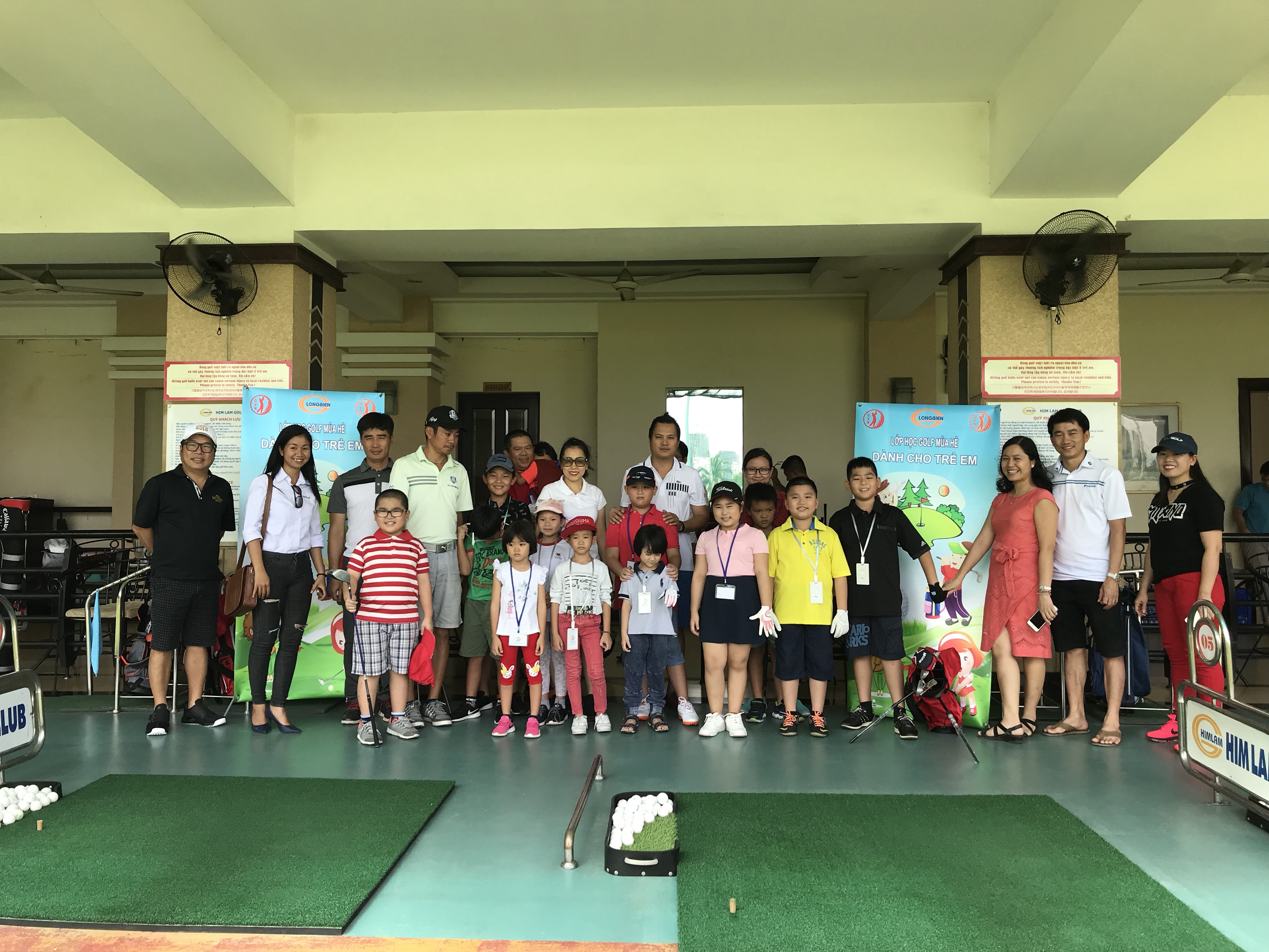 Khai giảng lớp học golf dành cho trẻ em trong mùa hè 2018