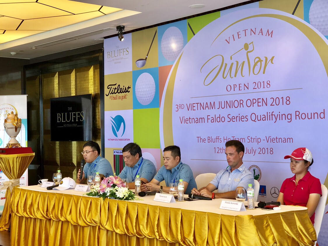 Họp báo công bố giải golf Vietnam Junior Open 2018