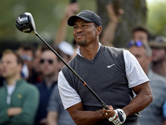 Tiger Woods căng sức ở các giải đấu