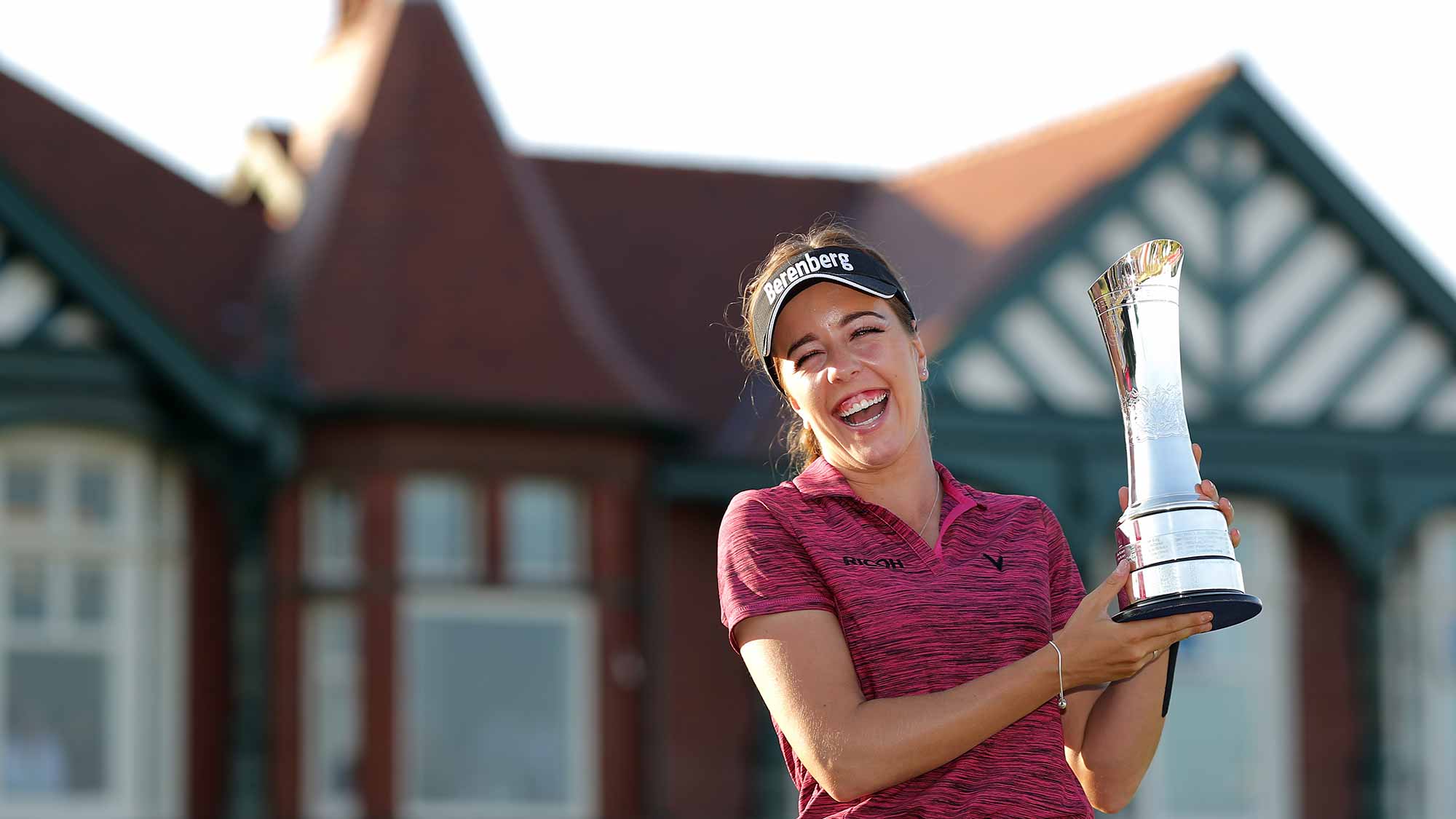 Georgia Hall giành major đầu tiên sau chức vô địch thuyết phục ở Ricoh Women's British Open