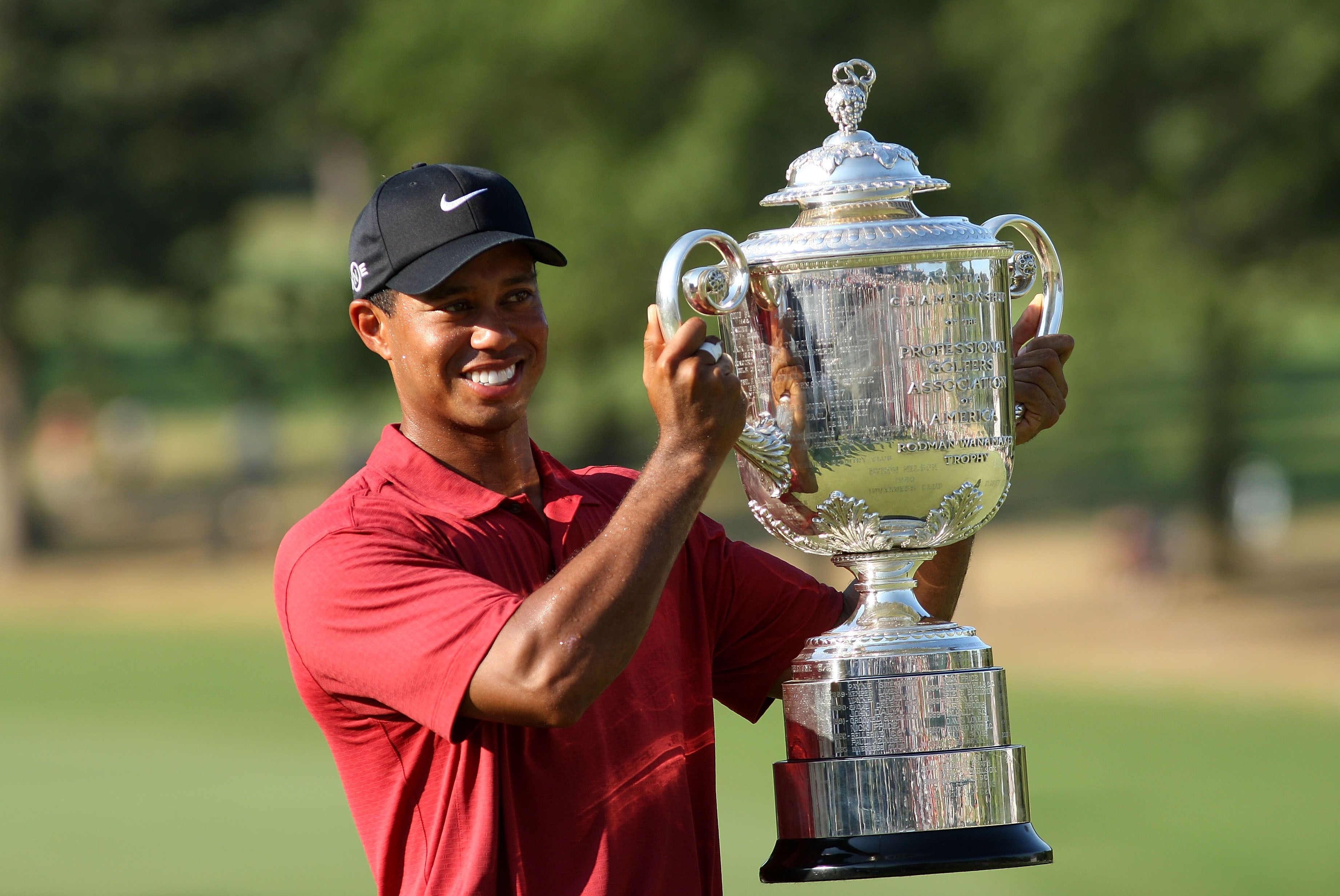 Nhìn lại 4 lần vô địch giải PGA Championship của Tiger Woods
