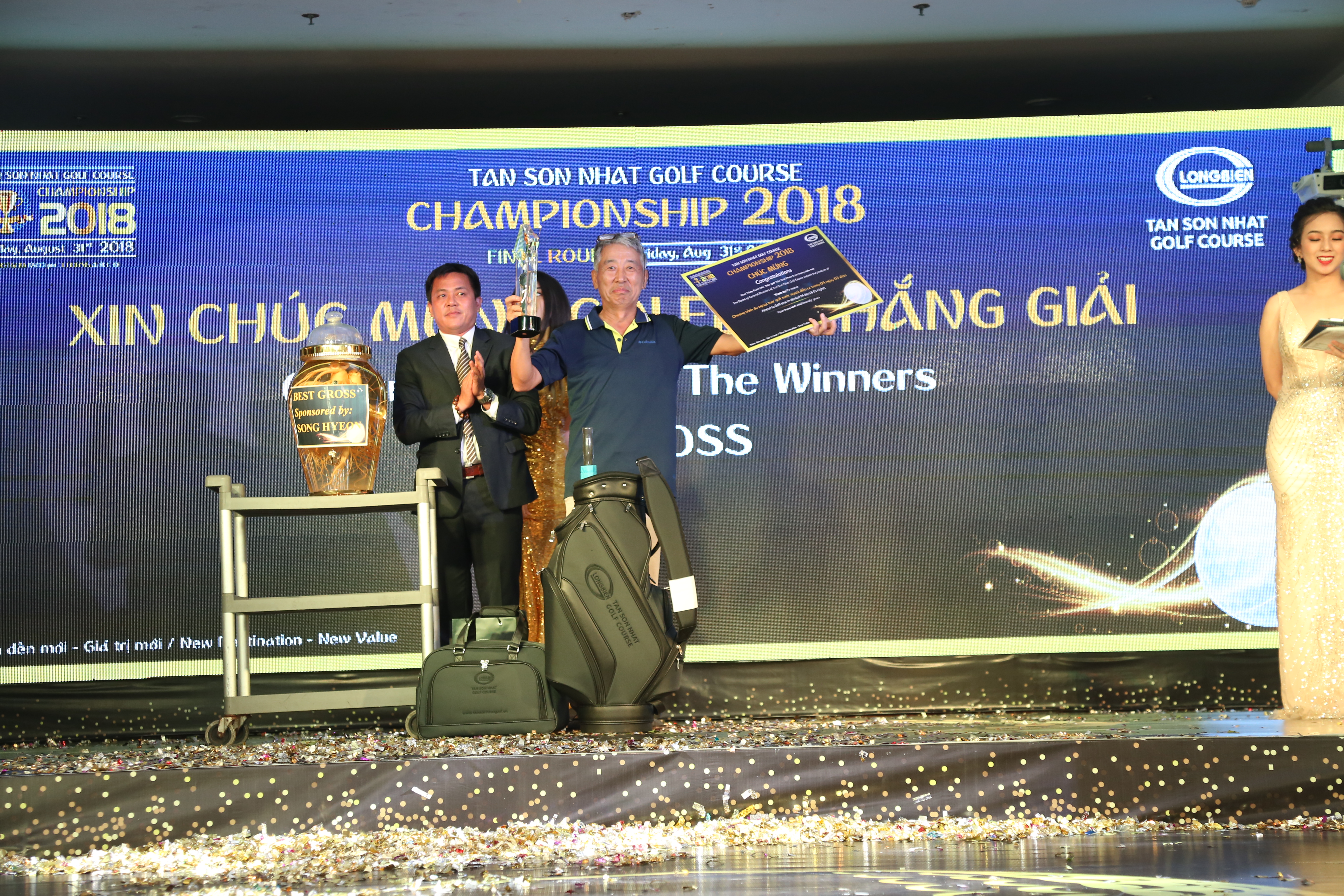 Golfer Sin Dae Soo giành giải Best Gross tại VCK giải Tan Son Nhat Golf Course Championship 2018