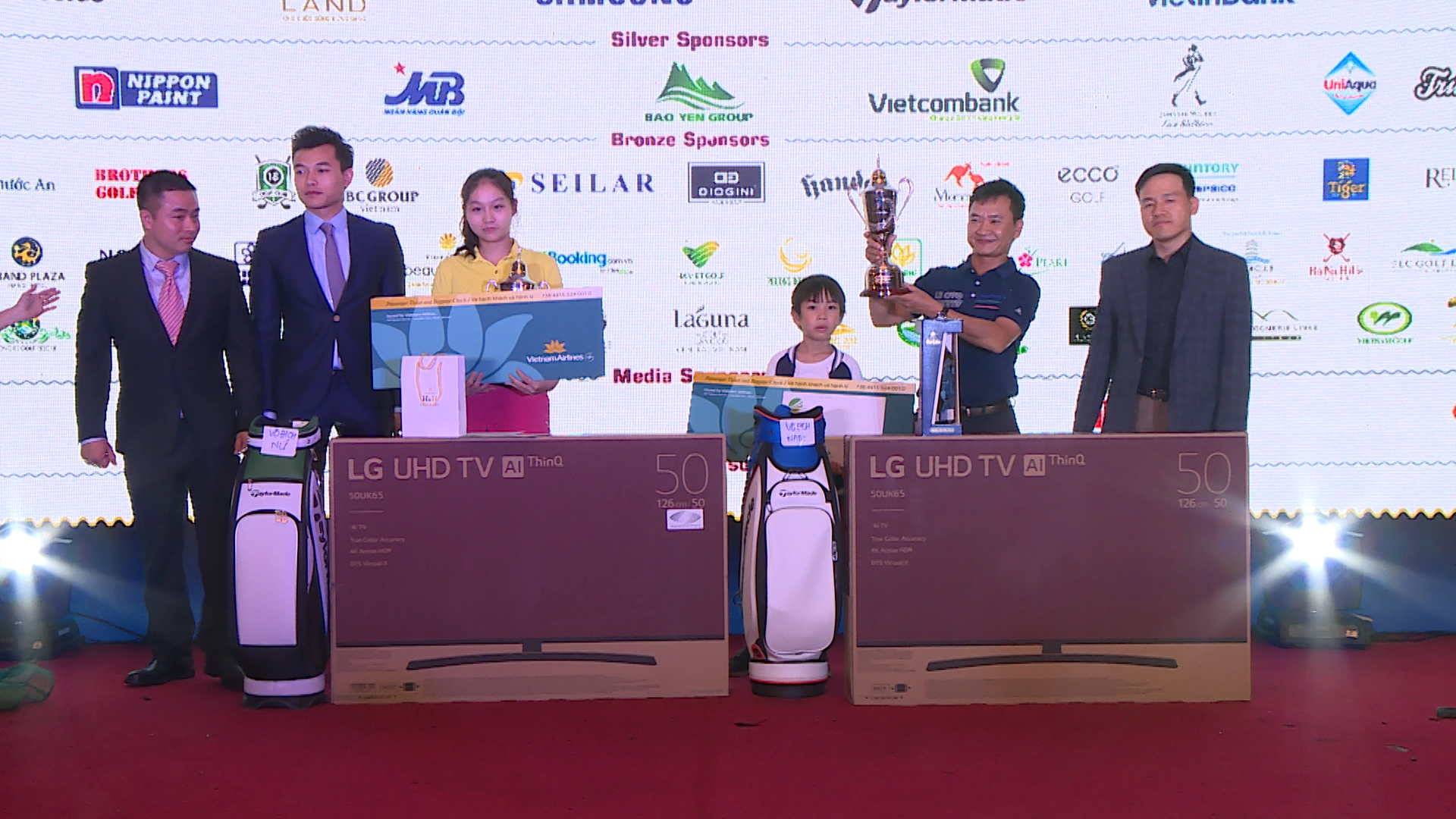 Đỗ Anh Đức và Đoàn Xuân Khuê Minh vô địch giải Tam Dao Golf Club Open Championship - Cup VPS Fuji Xerox