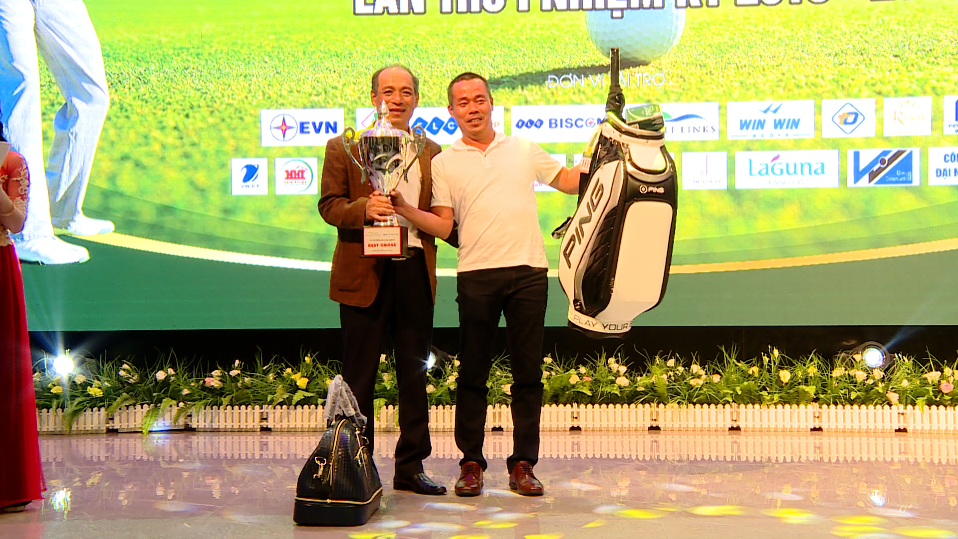 Golfer Nguyễn Quang Hưng giành Best Gross giải golf “Chào mừng Đại hội Hội golf Quảng Bình lần thứ nhất nhiệm kỳ 2018 – 2023”