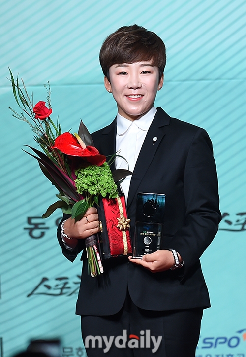 Shin Ji Yai trở thành người đầu tiên nhận 'Giải thưởng danh dự' của JLPGA