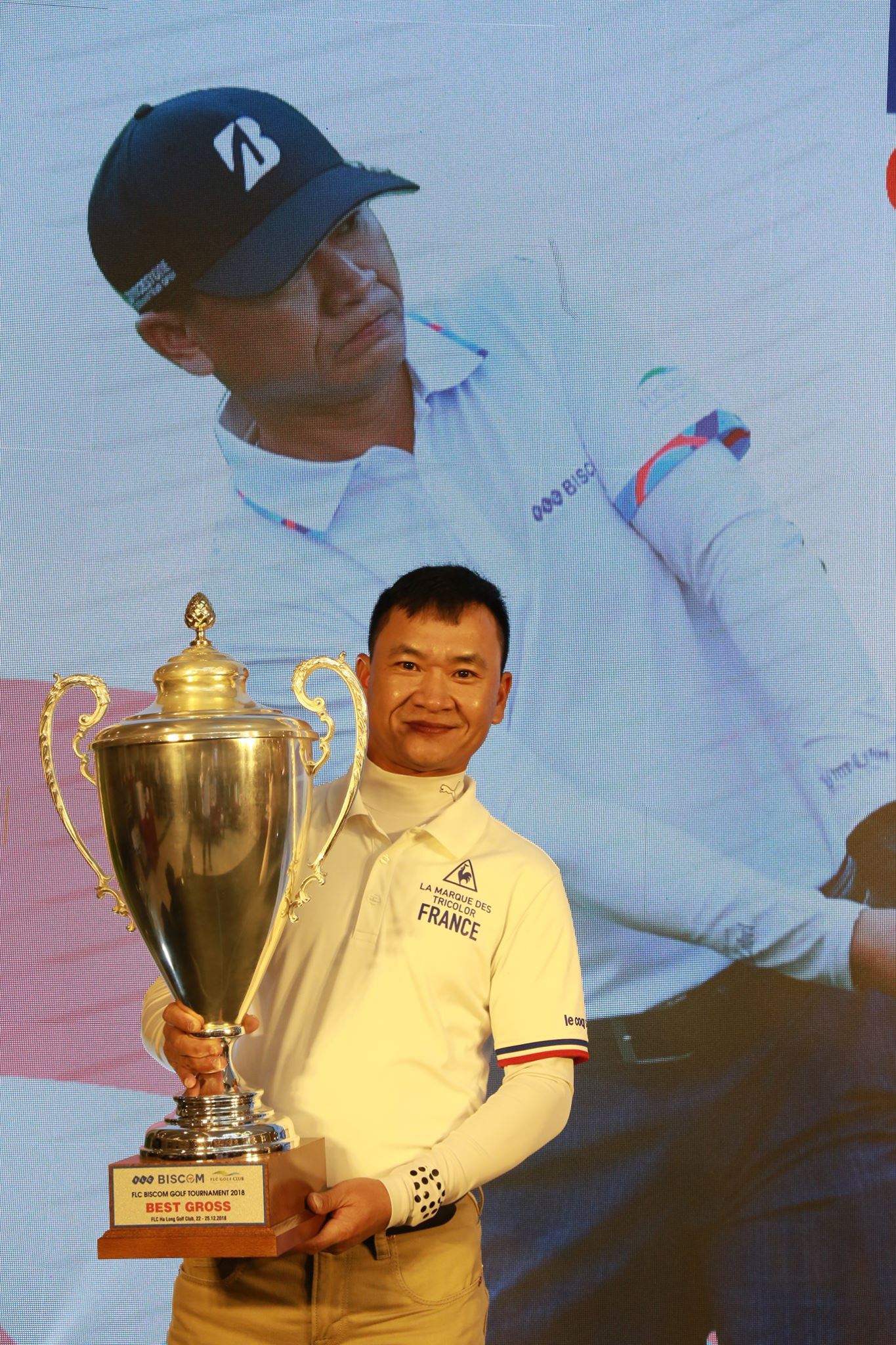 Ghi gross 73, golfer Đỗ Anh Đức giành cúp vô địch FLC Biscom Golf Tournament 2018