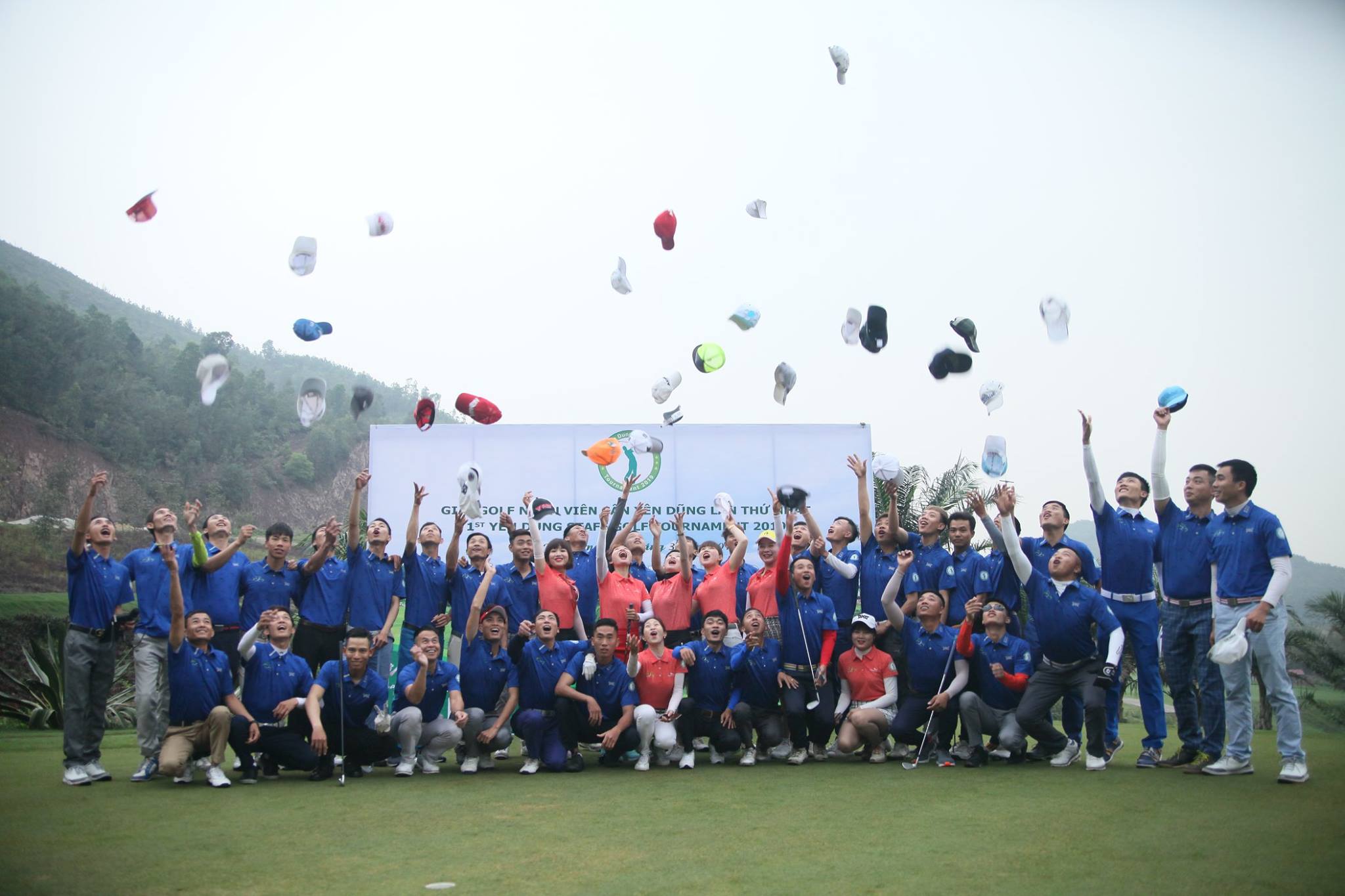 Golfer Đồng Minh Hạnh giành cúp vô địch giải golf 'Nhân viên sân Yên Dũng - Lần 1'