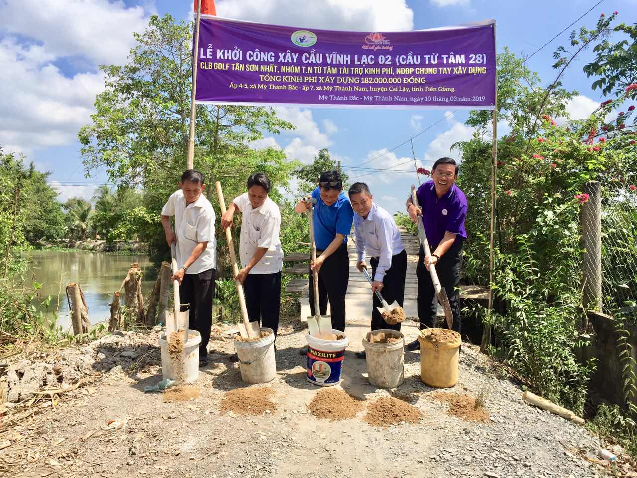 CLB Tân Sơn Nhất tổ chức khởi công xây dựng 2 cầu dân sinh tại tỉnh Tiền Giang