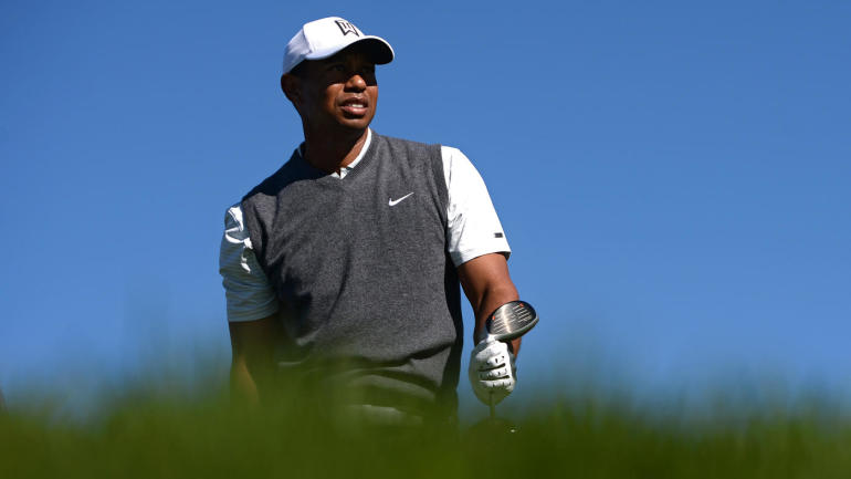 Tiger Woods tiếp tục rớt hạng trên BXH Golf Thế giới