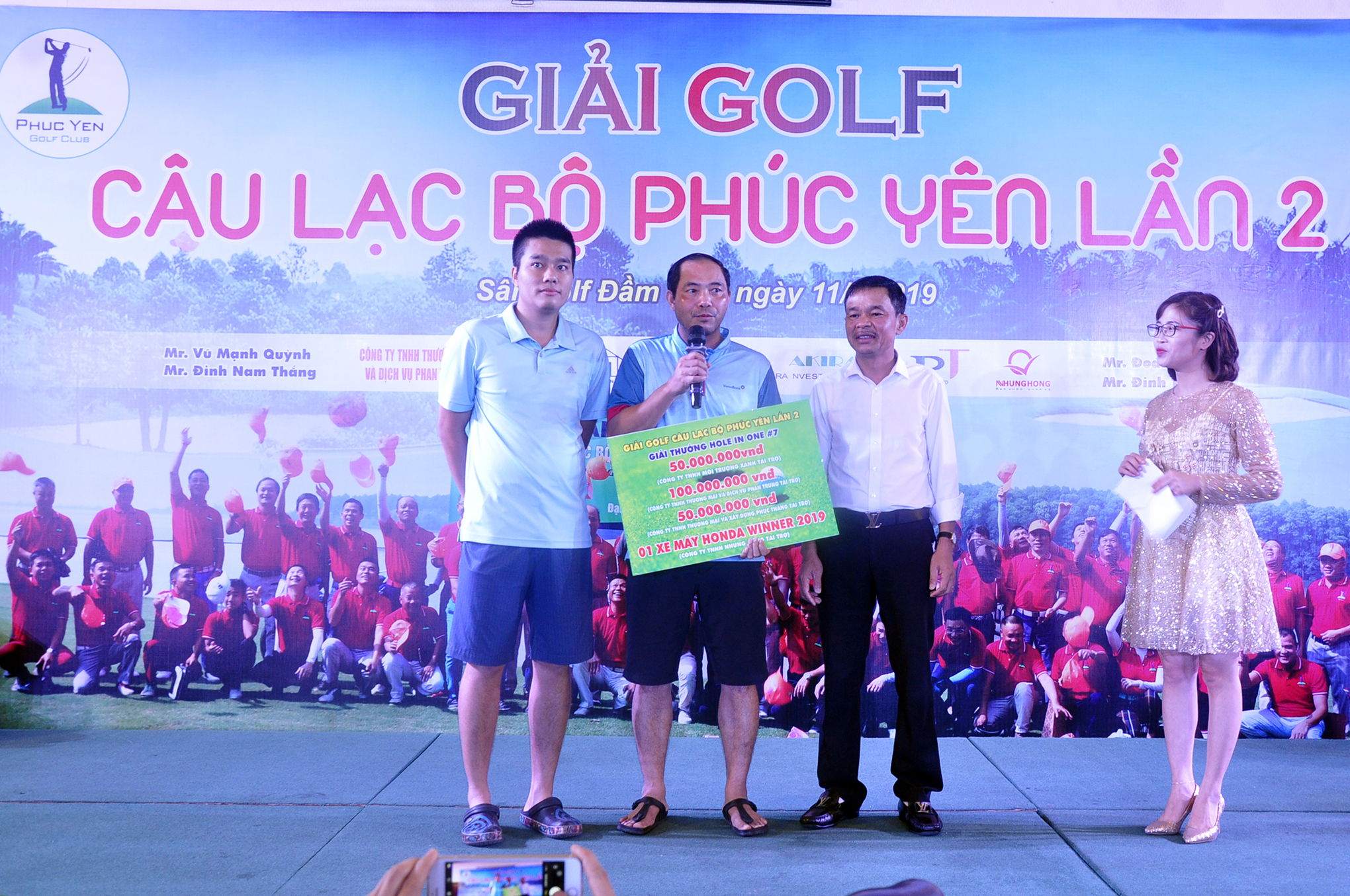 Golfer Đỗ Văn Phi ghi điểm HIO tại giải golf Câu lạc bộ Phúc Yên lần 2
