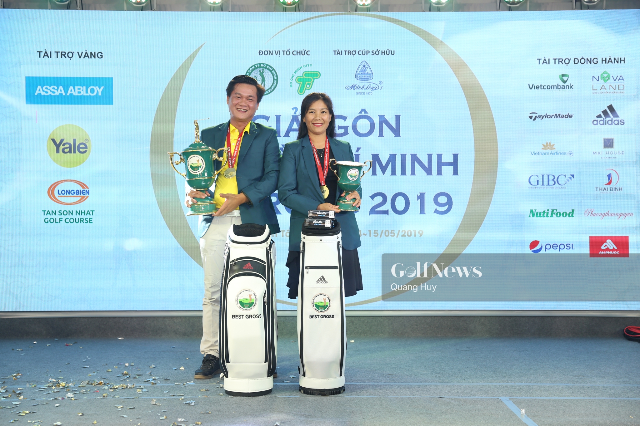 Nông Trung Hiếu và Nguyễn Thị Ngọc Dung giành chức vô địch Giải TP. HCM Mở rộng 2019