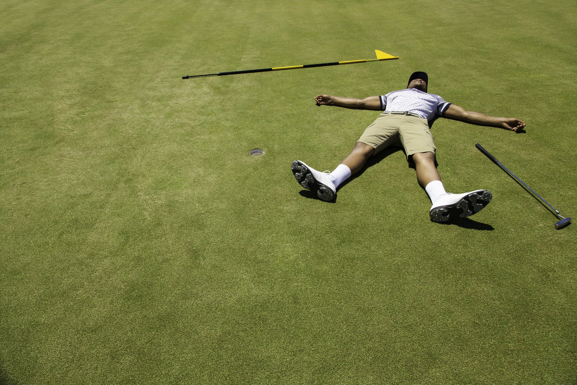 Những quy tắc cần nhớ để giữ phong độ khi thi đấu golf dài ngày