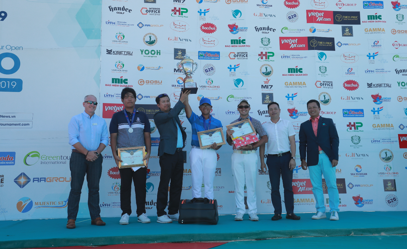 Nguyễn Bảo Long lần đầu tiên đăng quang giải Vô địch Golf Nghiệp dư Nam Quốc gia (VAC) năm 2019