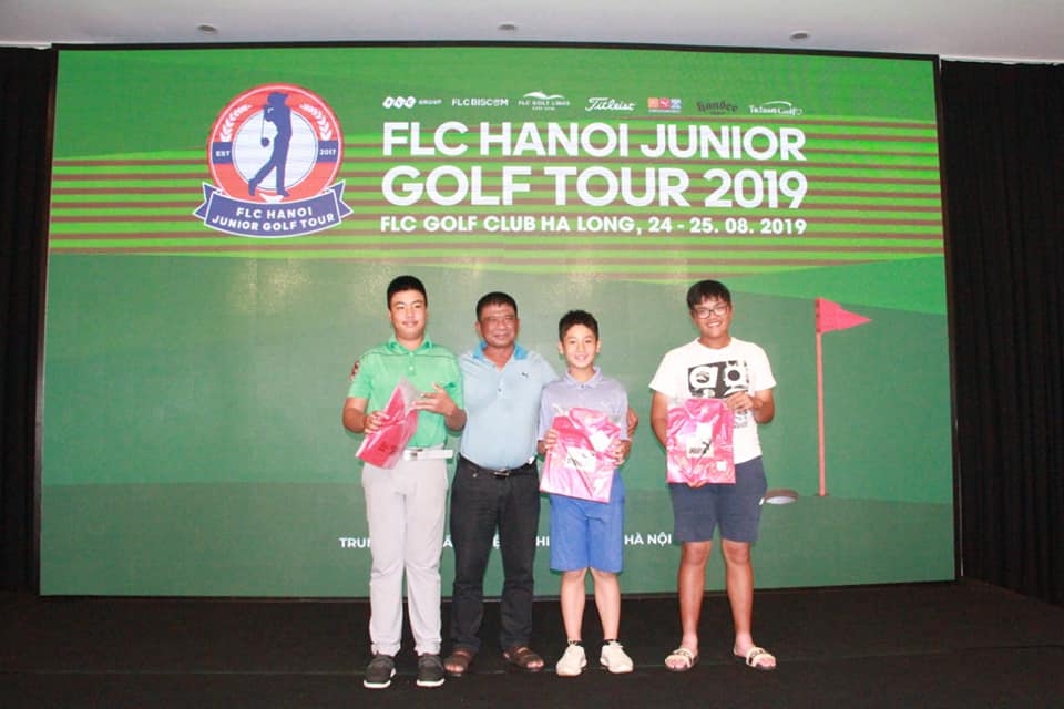 Đoàn Uy lần đầu vô địch FLC Hanoi Junior Golf Tour 2019.
