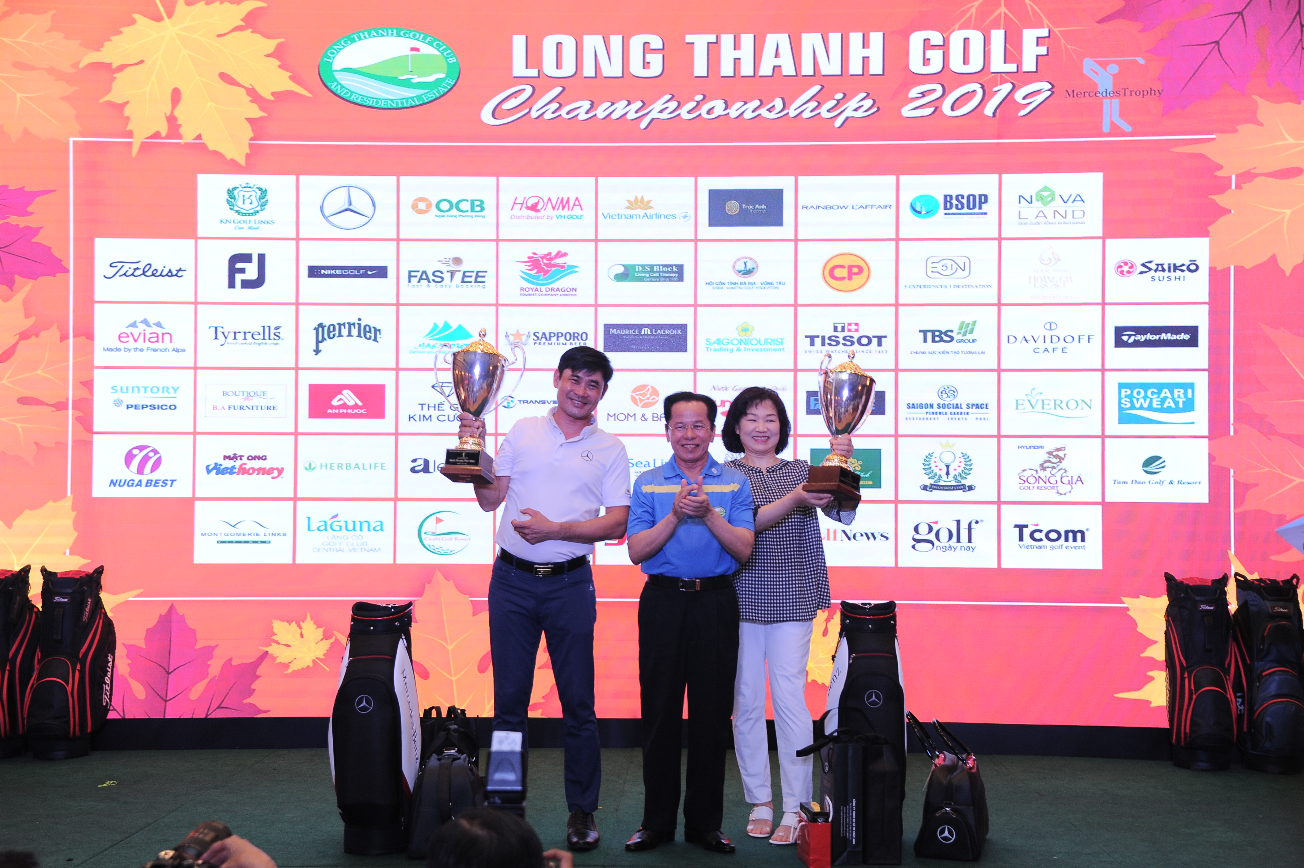 Golfer Lê Văn Lân và Lee Hee Soon đạt Best gross giải Long Thành Championship 2019