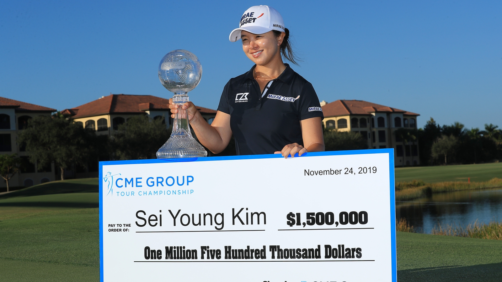 Tỏa sáng trong âm thầm, Kim Sei Young vượt nhiều đối thủ lớn để lên ngôi vô địch CME Group Tour Championship 2019
