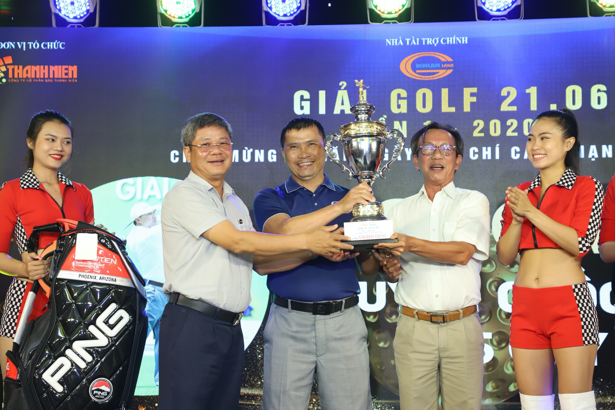 Golfer Nguyễn Quốc Tình chiến thắng giải golf mừng ngày báo chí Việt Nam
