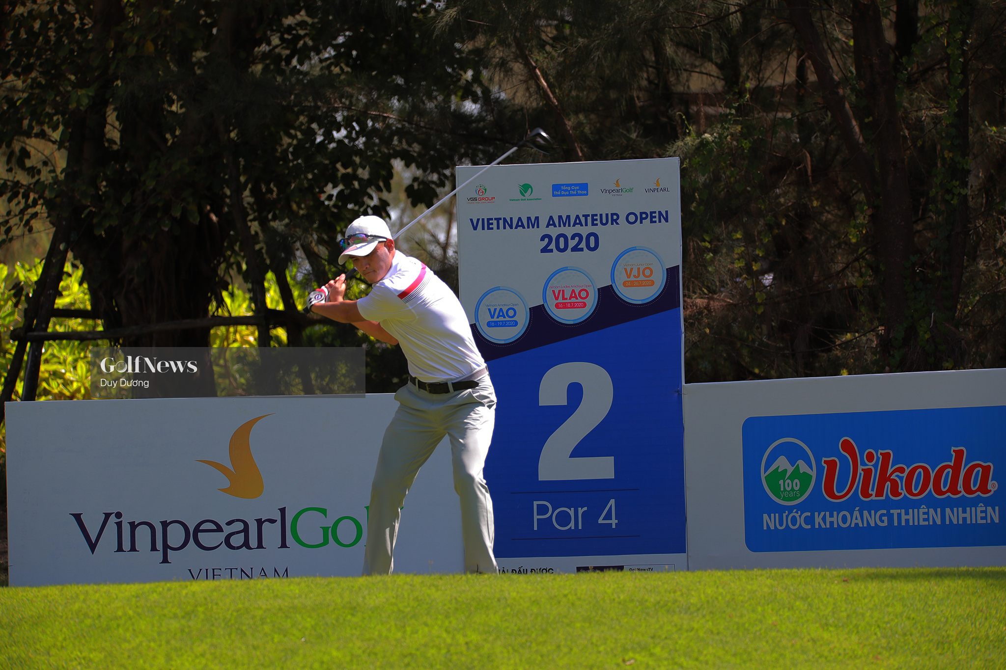 Lê Công Vinh vượt cắt trong lần đầu tiên tham dự giải Vô địch golf Nghiệp dư Quốc gia.