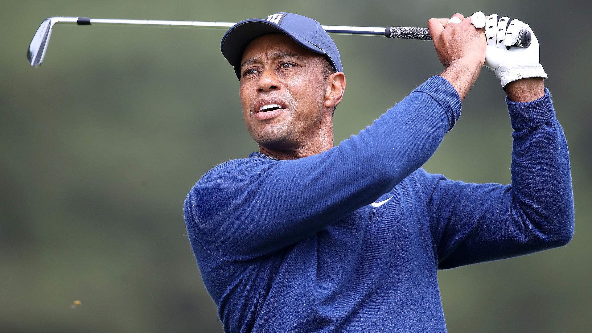 Tiger Woods đánh 68 gậy trong ngày mở màn PGA Championship
