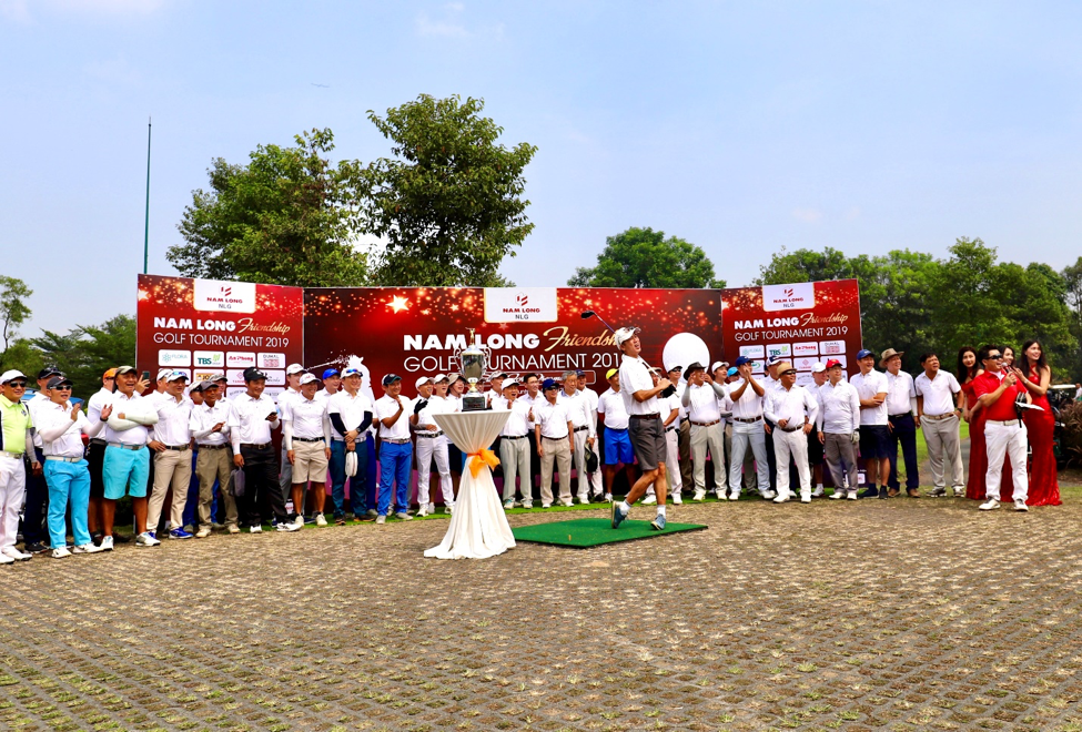 Nam Long khởi động giải golf gây quỹ học bổng “SWING FOR DREAMS” lần thứ 13
