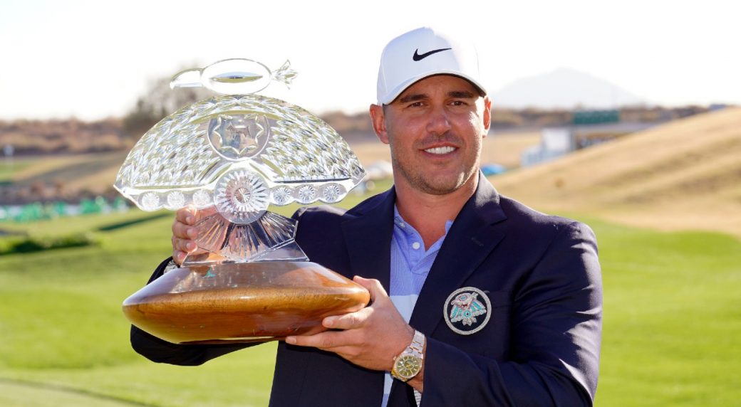 Chip in ghi điểm eagle, Brooks Koepka vô địch Waste Management Phoenix Open