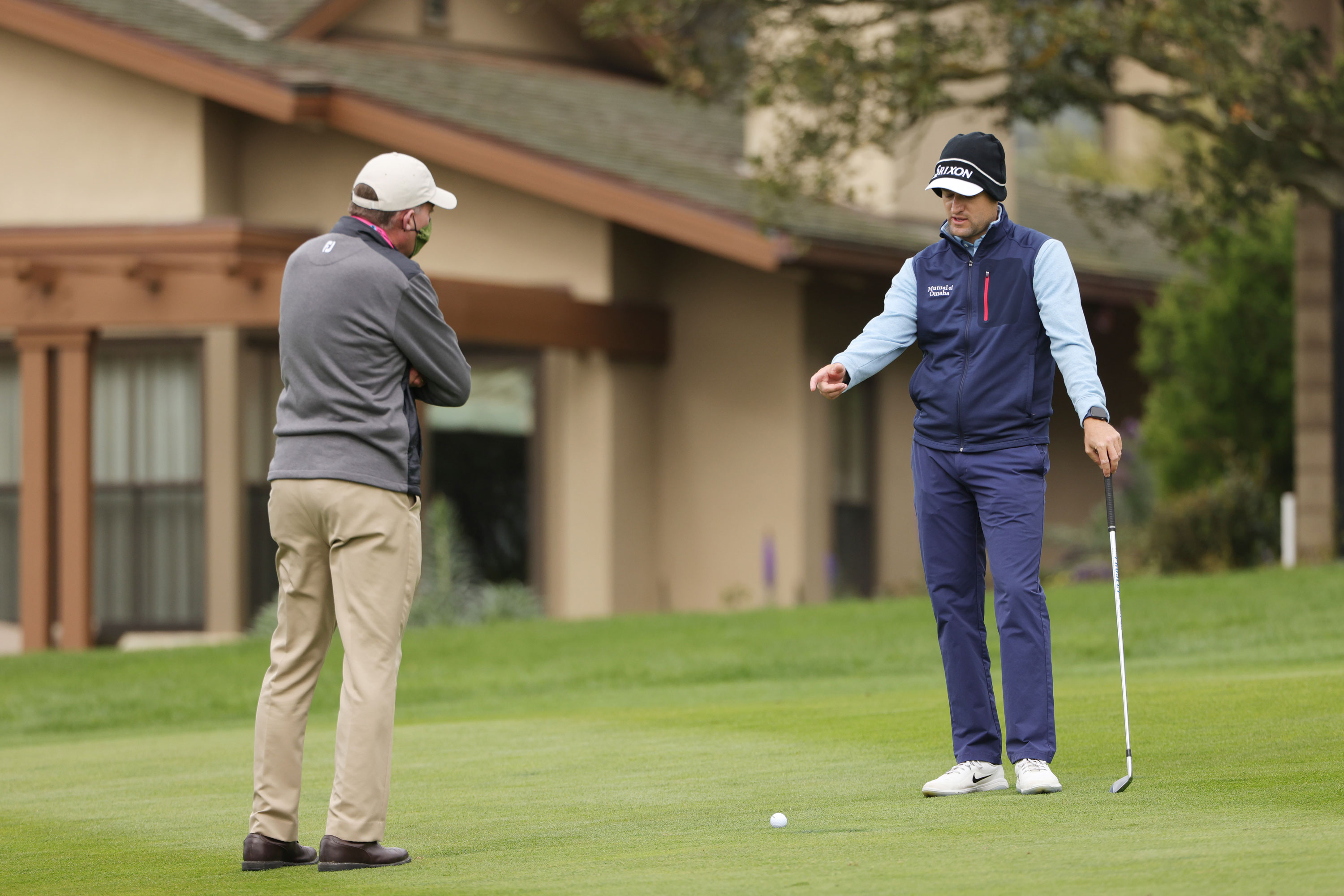 Luật golf tai hại khiến Russell Knox hụt cơ hội vô địch AT&T Pebble Beach