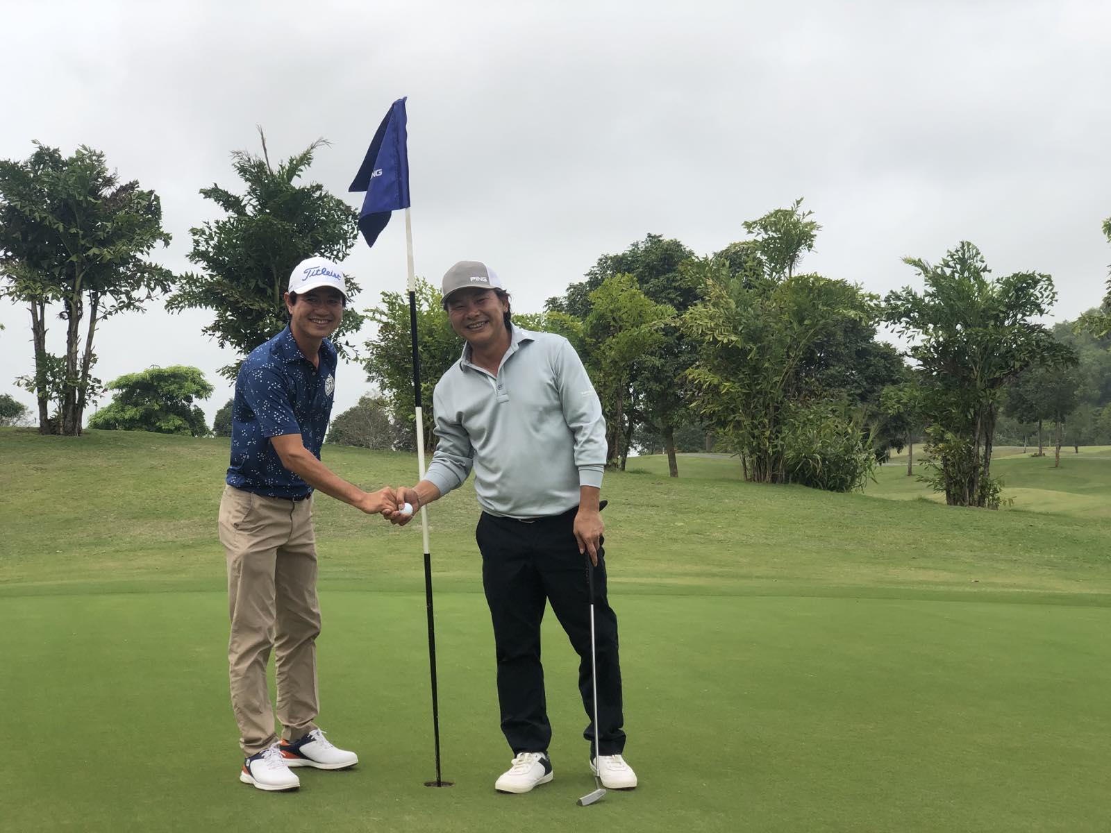 Golfer Nguyễn Văn Tài trúng giải thưởng HIO 200 triệu của VGS Sport
