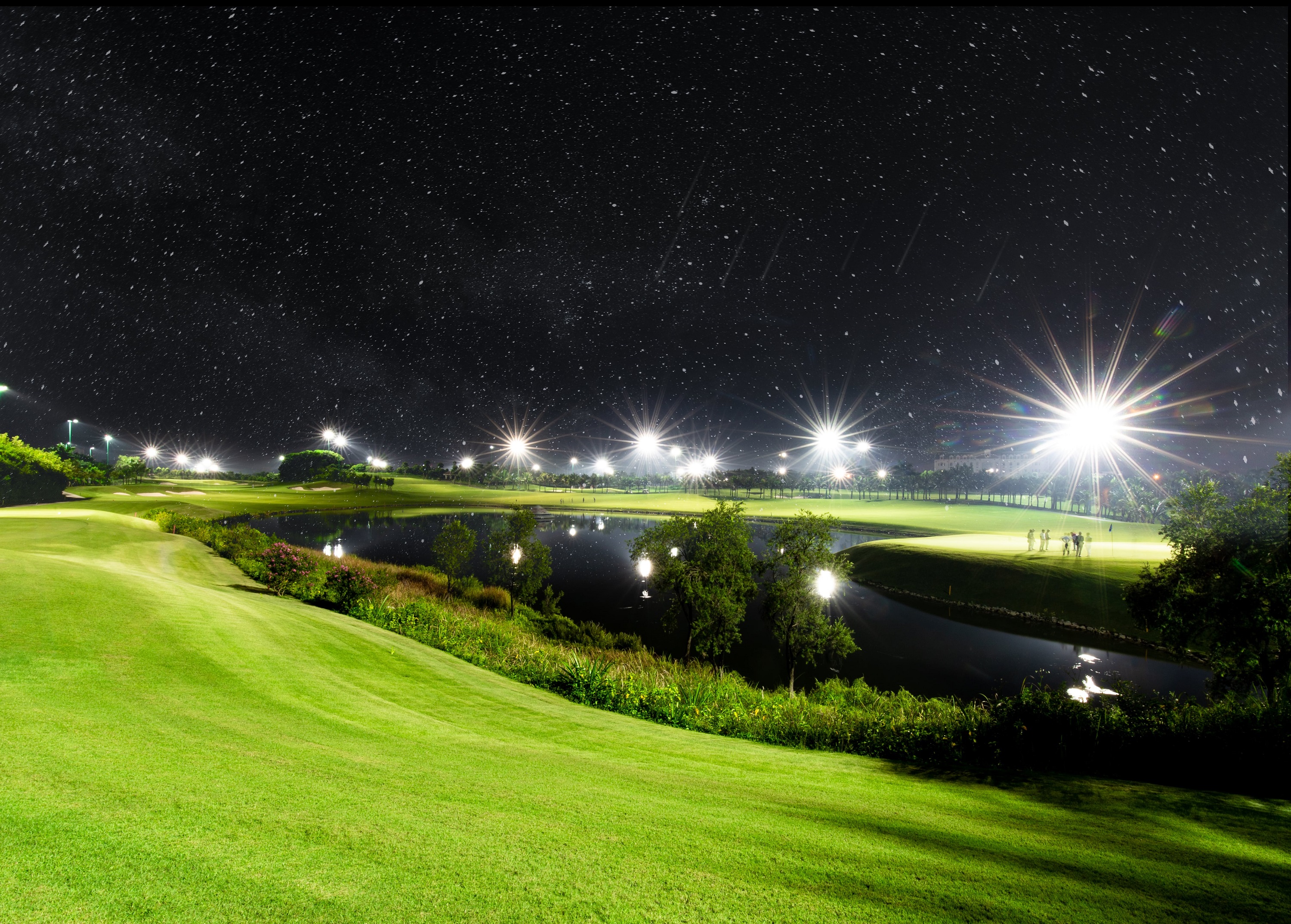 "Đổi gió" cùng Night Game tại sân golf - Tại sao không?