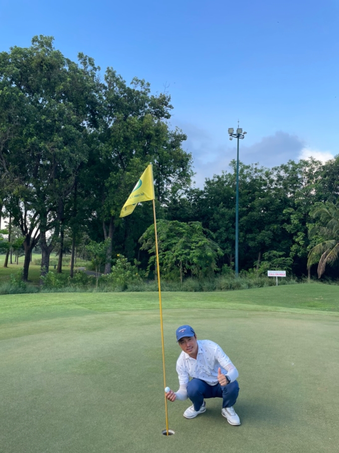 Golfer Nguyễn Hoài Nam trúng 200 triệu đồng từ gói dịch vụ giải thưởng HIO của VGS Sport