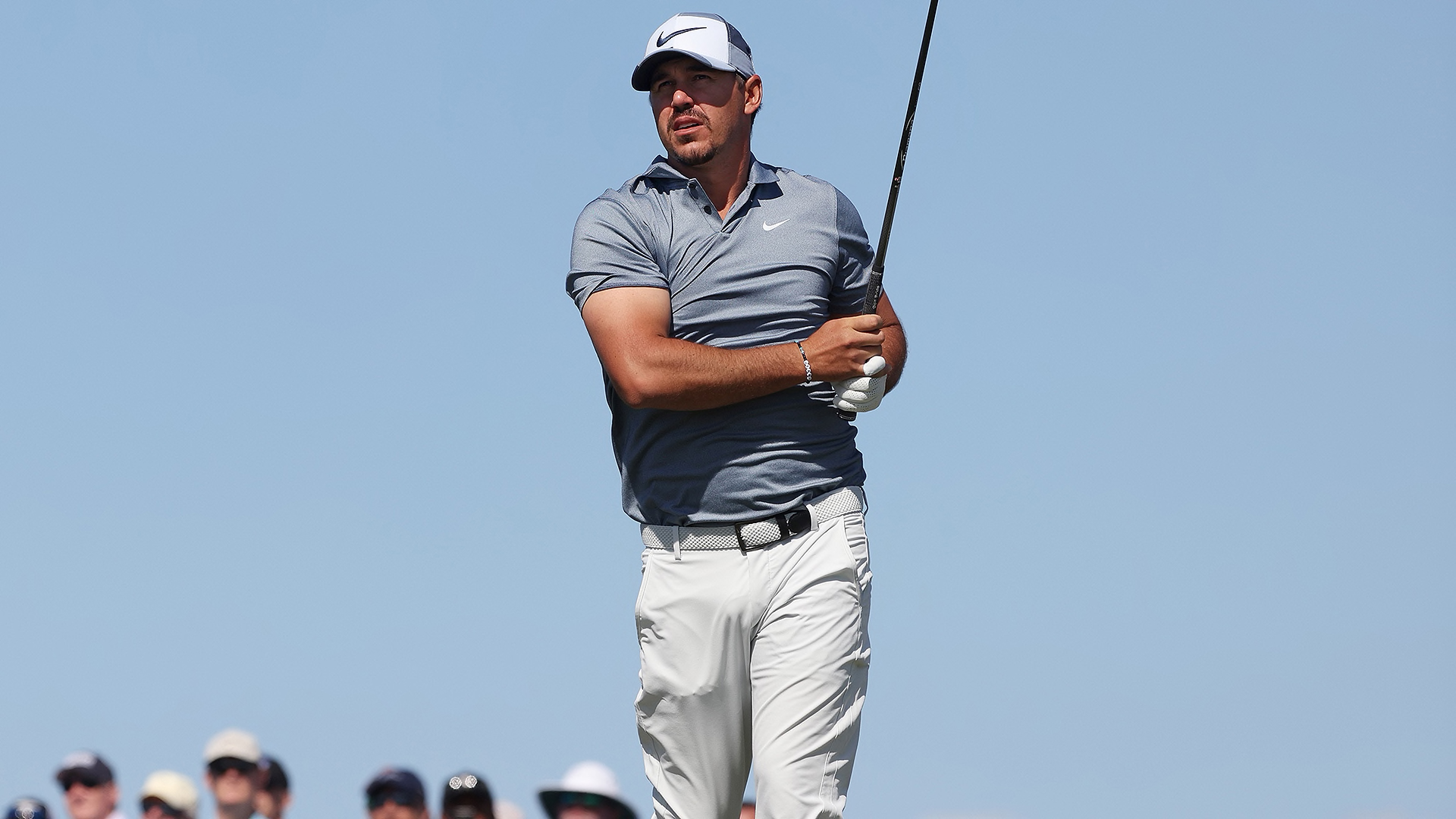 PGA Championship: Brooks Koepka khởi đầu mạnh mẽ, nhiều ngôi sao gặp khó ở vòng 1