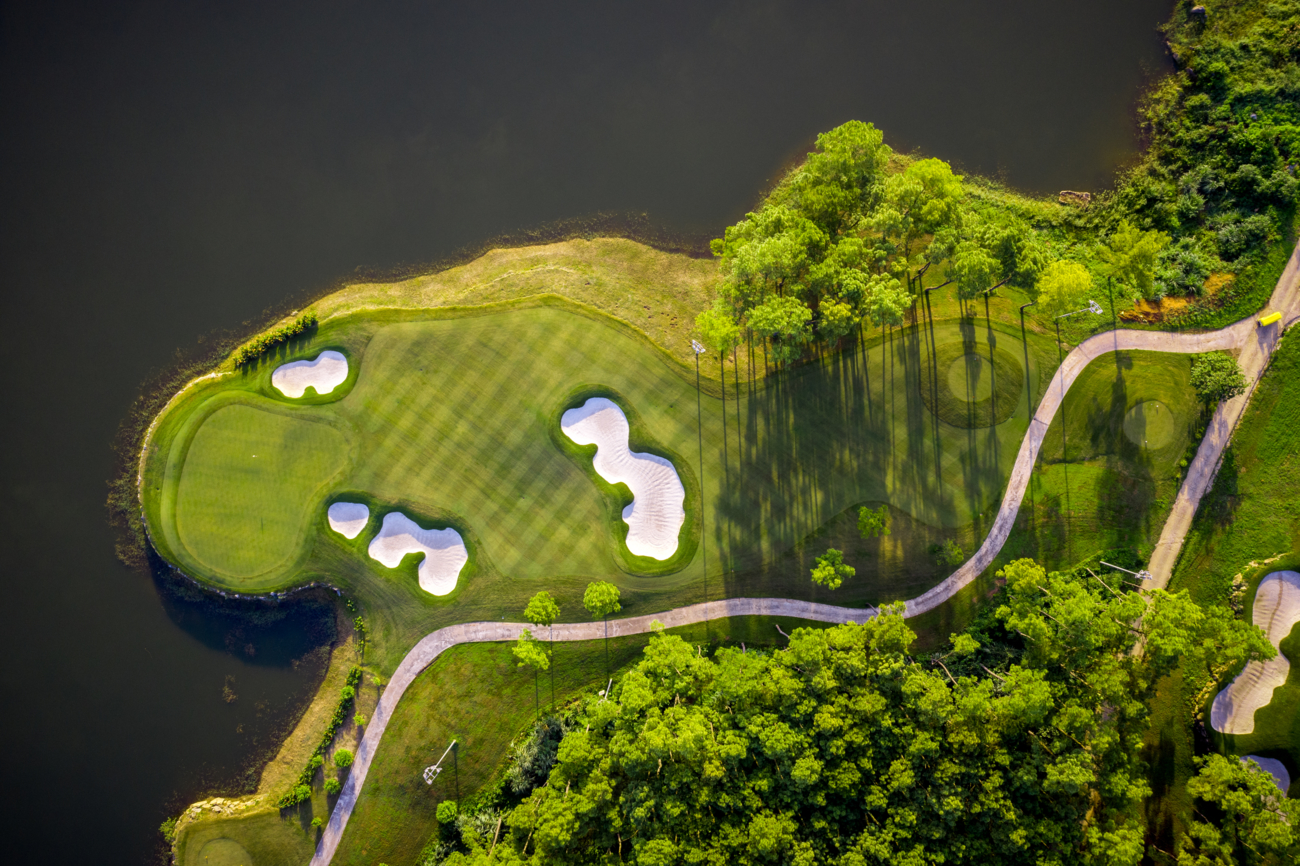 Tràng An Golf & Country Club: Sân Golf đẹp tựa như tranh