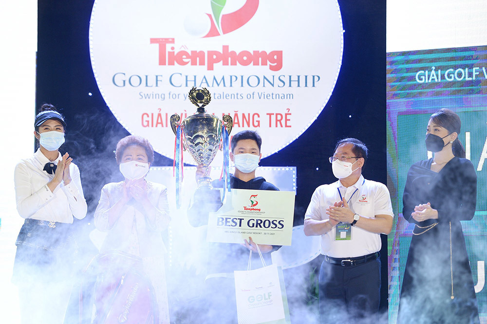Nguyễn Anh Minh vô địch Tiền Phong Golf Championship 2021
