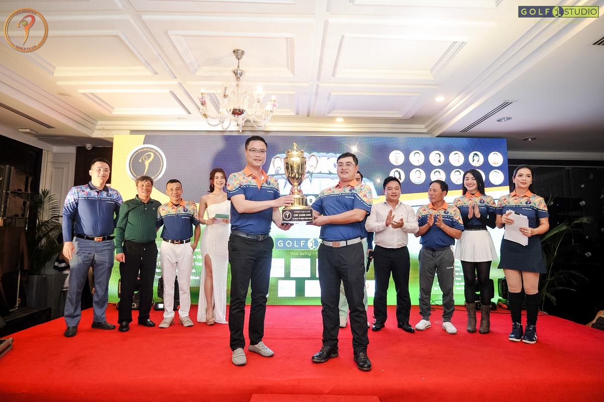 Golfer Phạm Văn Dũng giành chiến thắng kép tại giải Passion Golf Champion 2021